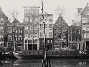 Bertha van der Veen en Petronella van de Velde